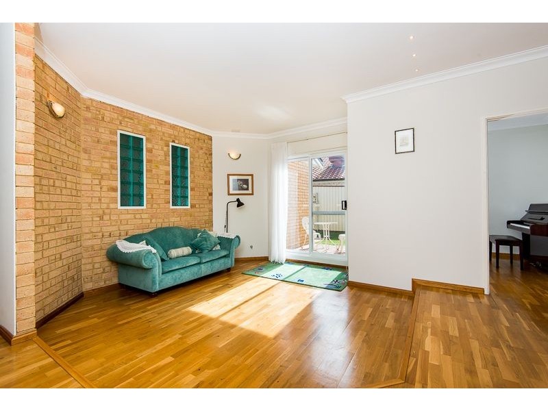 44 Garden Road, Spearwood WA 6163