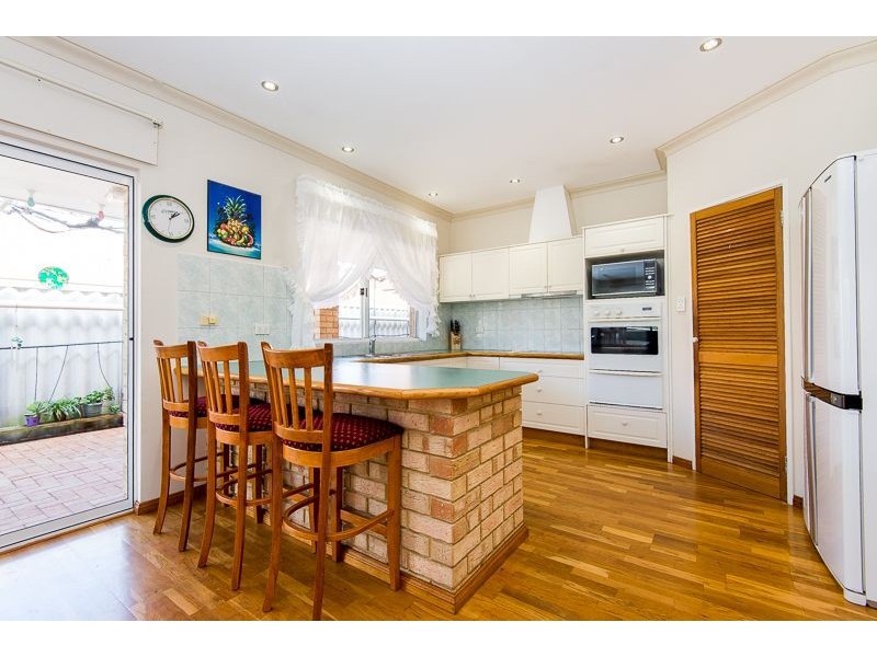 44 Garden Road, Spearwood WA 6163