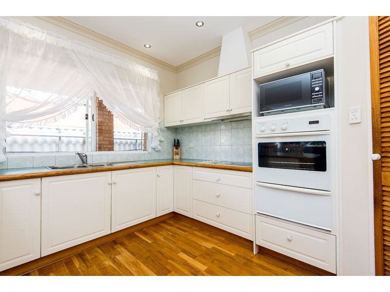 44 Garden Road, Spearwood WA 6163