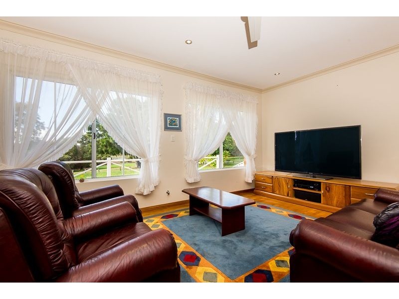 44 Garden Road, Spearwood WA 6163