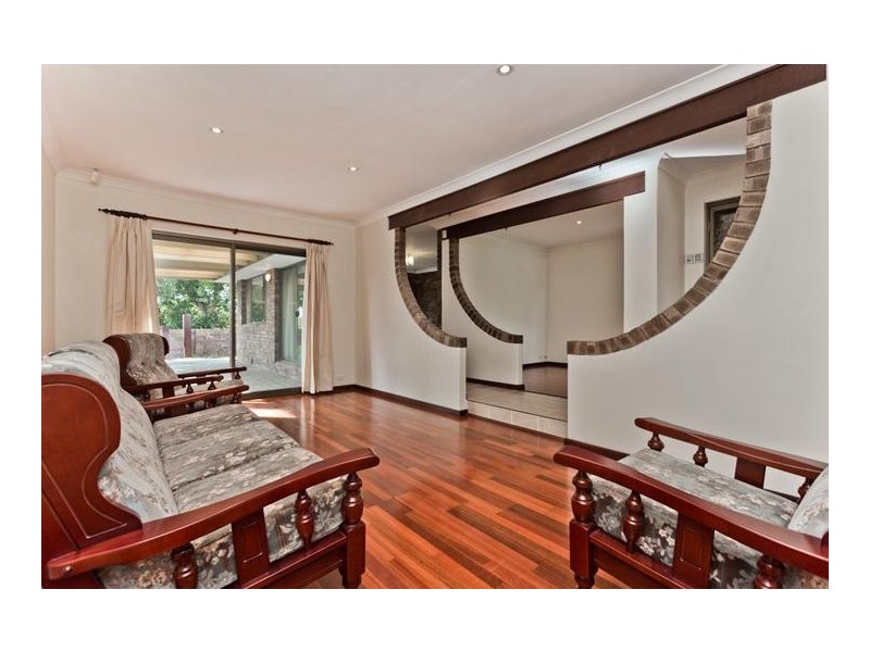 11 Peters Way, Bibra Lake WA 6163