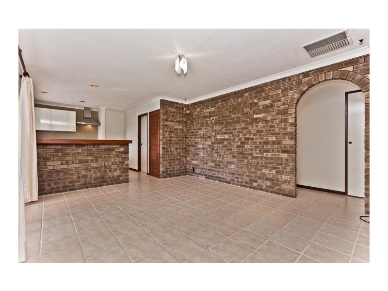 11 Peters Way, Bibra Lake WA 6163