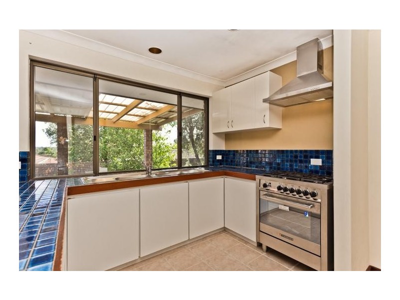 11 Peters Way, Bibra Lake WA 6163