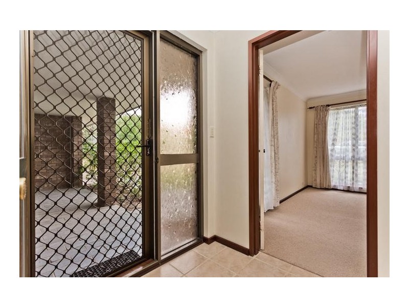11 Peters Way, Bibra Lake WA 6163