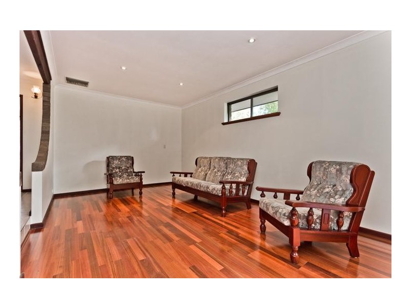 11 Peters Way, Bibra Lake WA 6163