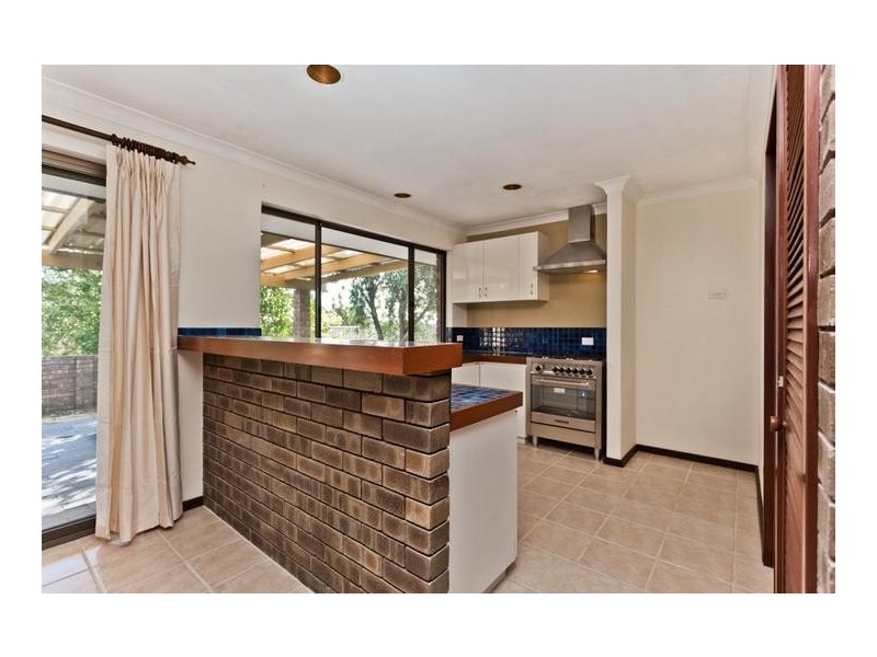 11 Peters Way, Bibra Lake WA 6163