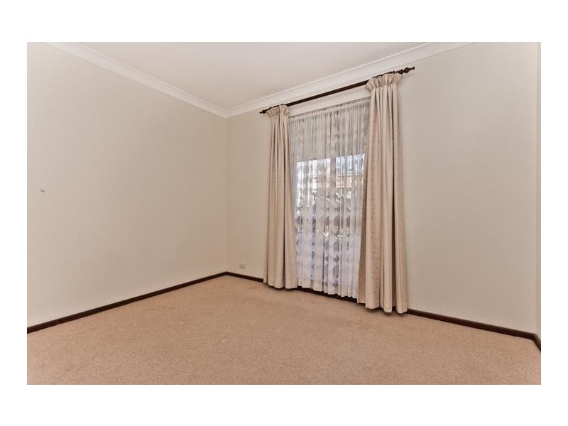 11 Peters Way, Bibra Lake WA 6163