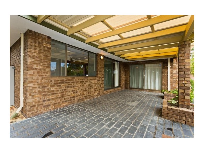 11 Peters Way, Bibra Lake WA 6163