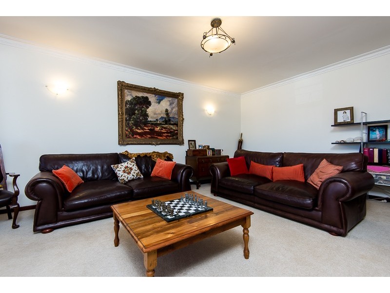 32 Skeahan Street, Spearwood WA 6163