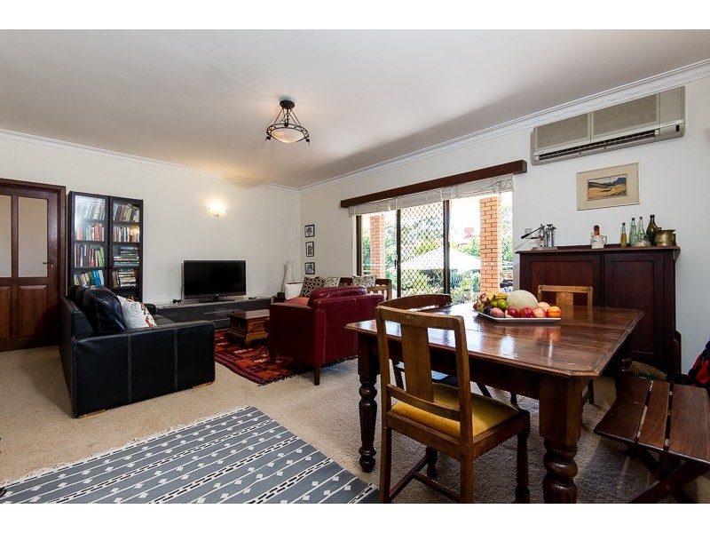 32 Skeahan Street, Spearwood WA 6163