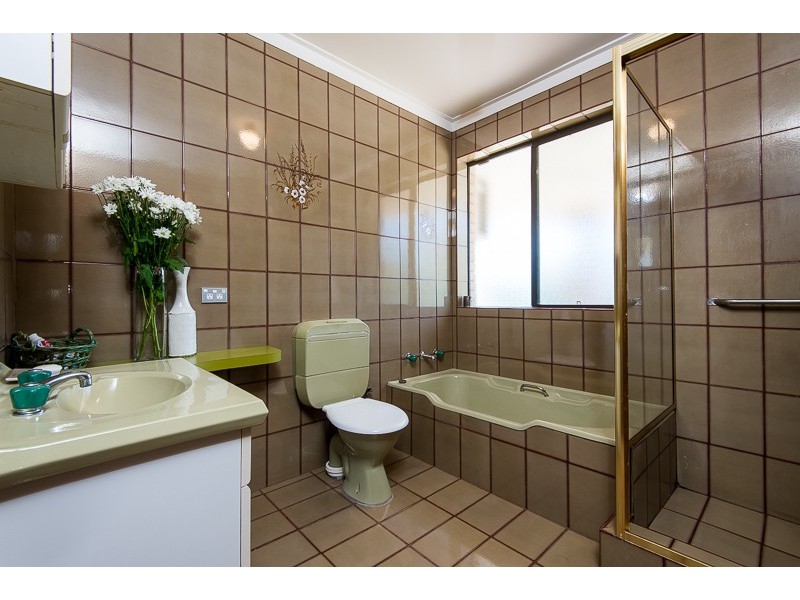 32 Skeahan Street, Spearwood WA 6163