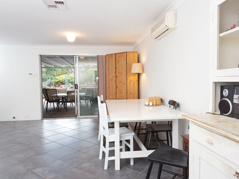 2 The Ridge, Yangebup WA 6164