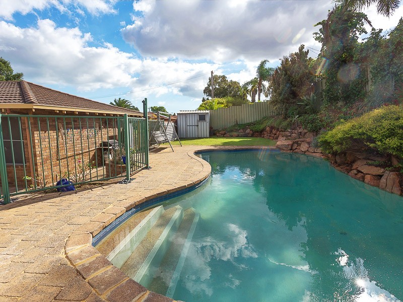 2 The Ridge, Yangebup WA 6164