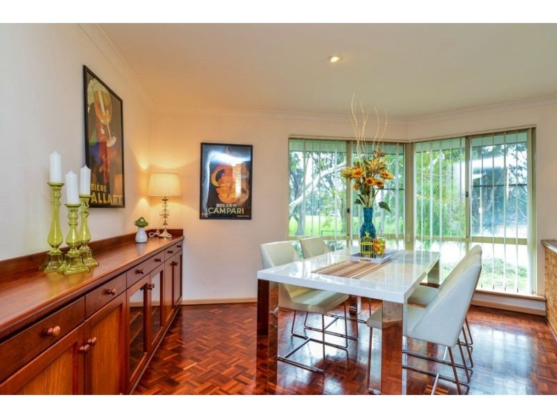 9 Oporto Rise, Coogee WA 6166