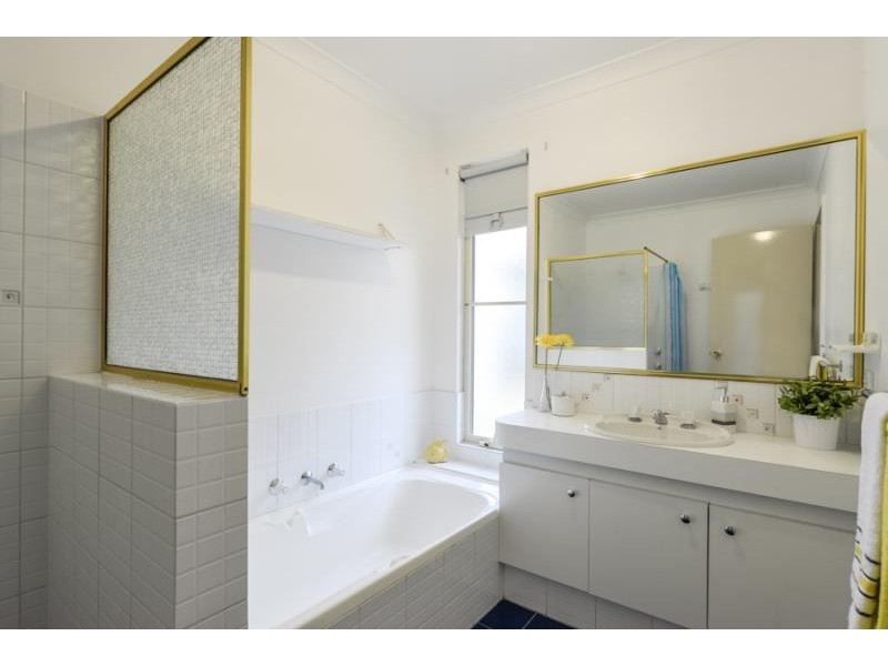 9 Oporto Rise, Coogee WA 6166