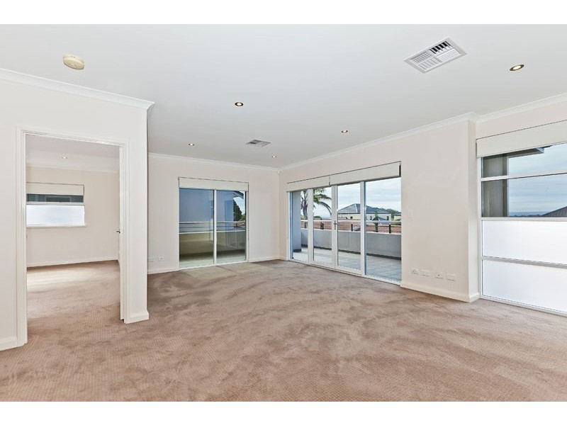 3/9 Bridges Road, Melville WA 6156