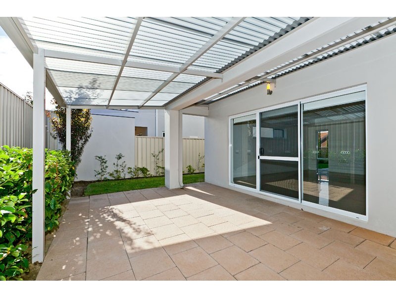 3/9 Bridges Road, Melville WA 6156