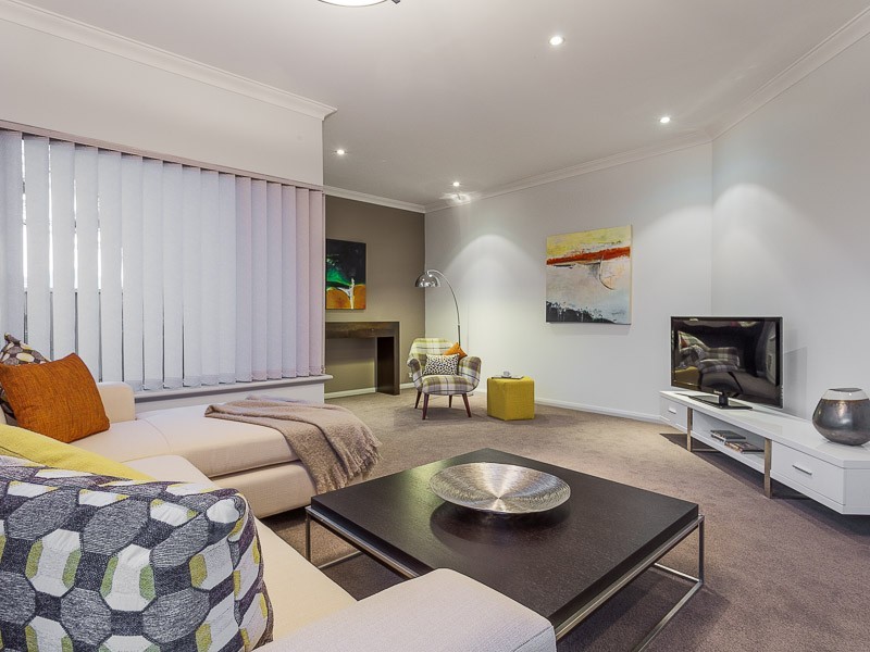 17 Galsworthy Place, Spearwood WA 6163