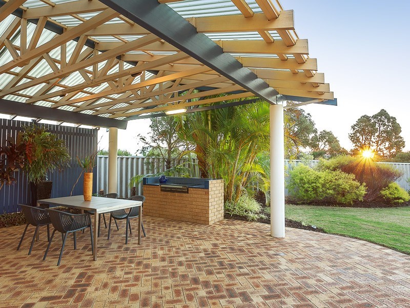 17 Galsworthy Place, Spearwood WA 6163