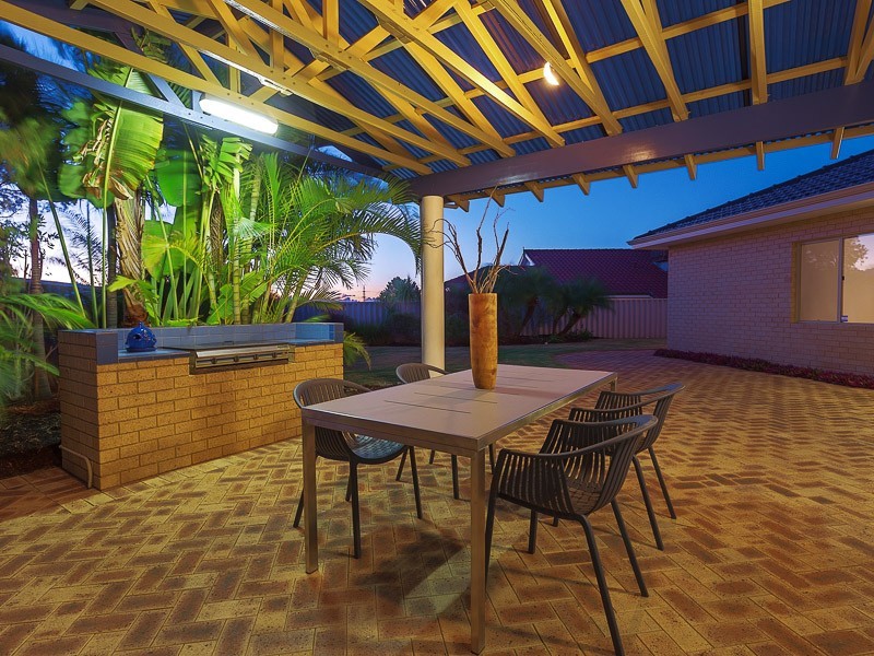 17 Galsworthy Place, Spearwood WA 6163