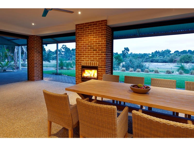 15 Bodeman Road, Wandi WA 6167