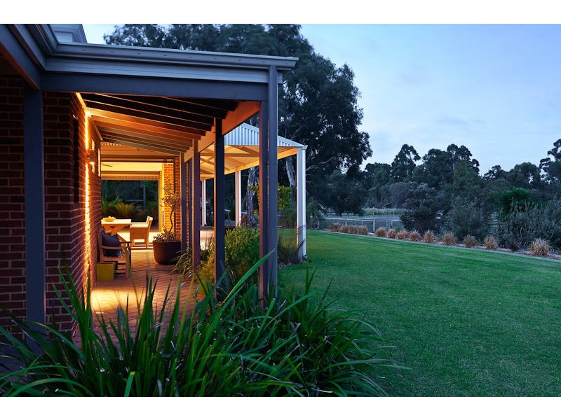 15 Bodeman Road, Wandi WA 6167