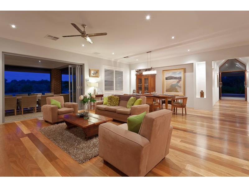 15 Bodeman Road, Wandi WA 6167