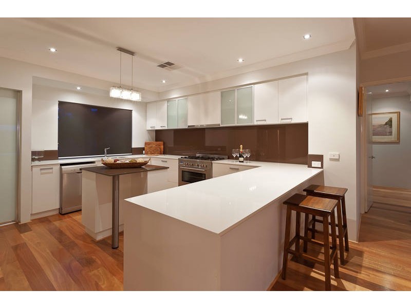 15 Bodeman Road, Wandi WA 6167