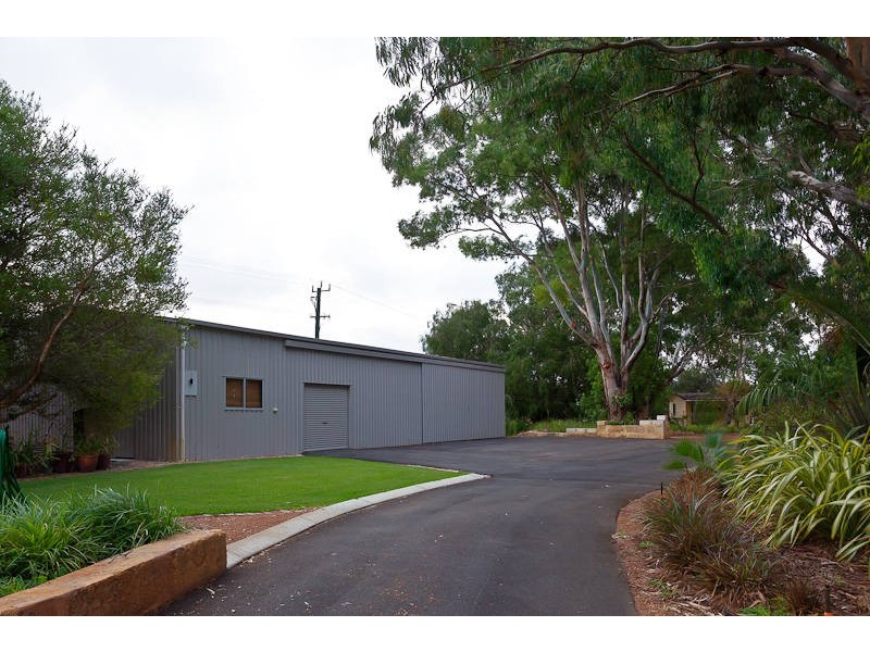 15 Bodeman Road, Wandi WA 6167