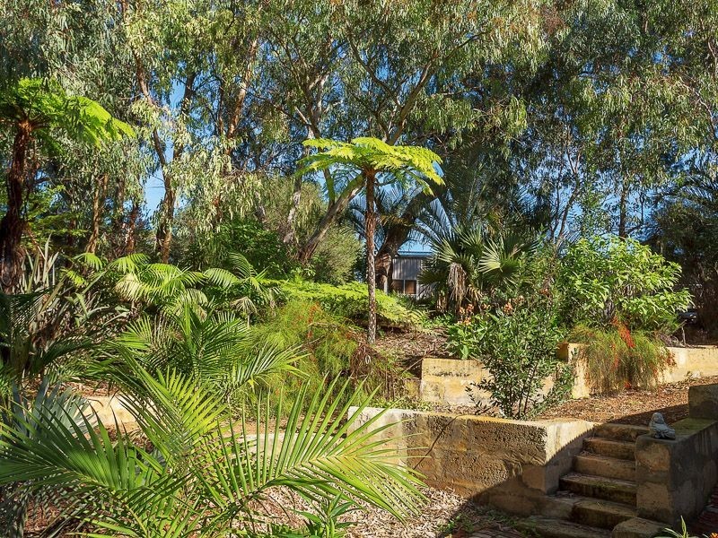 15 Bodeman Road, Wandi WA 6167