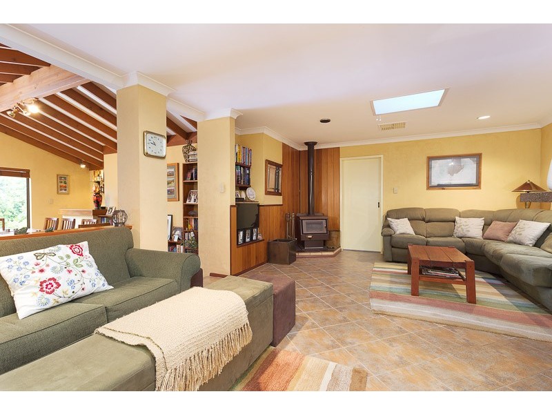 8 Currie Place, Bibra Lake WA 6163