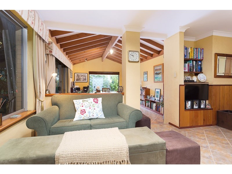 8 Currie Place, Bibra Lake WA 6163