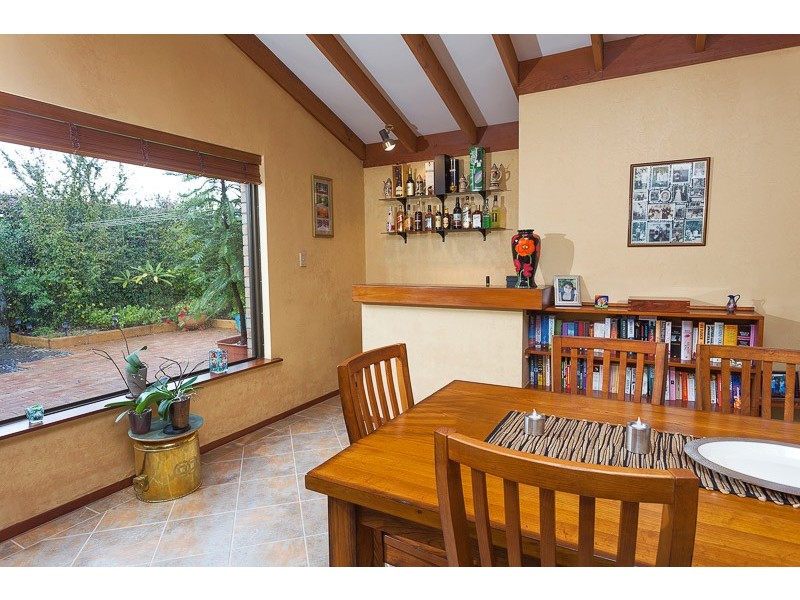 8 Currie Place, Bibra Lake WA 6163