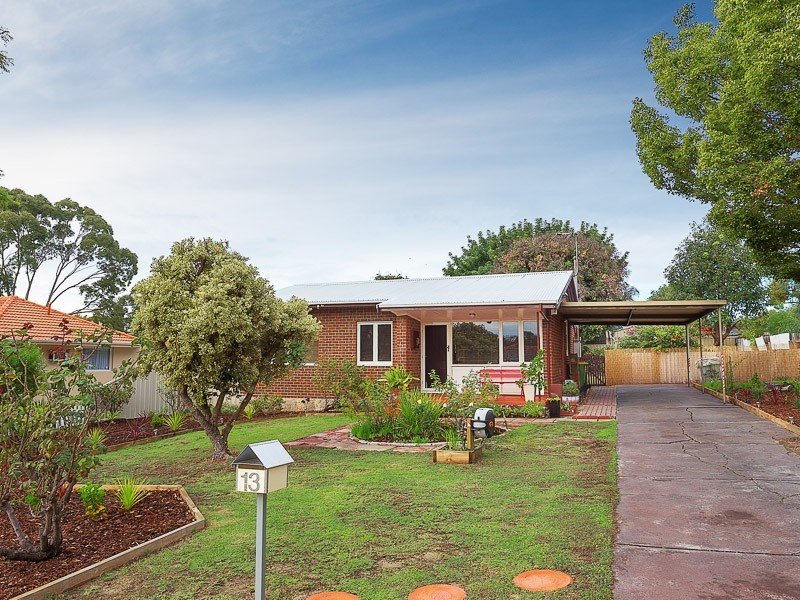 13 Egeus Way, Coolbellup WA 6163