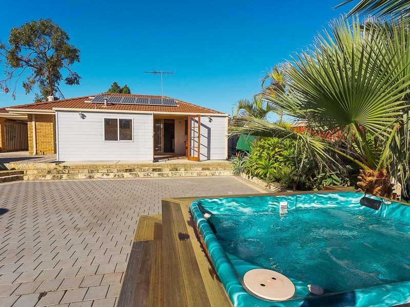 27 Magnolia Gardens, Yangebup WA 6164