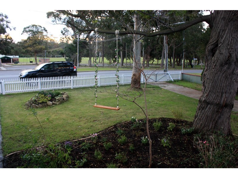 27 Tucker Street, Medina WA 6167