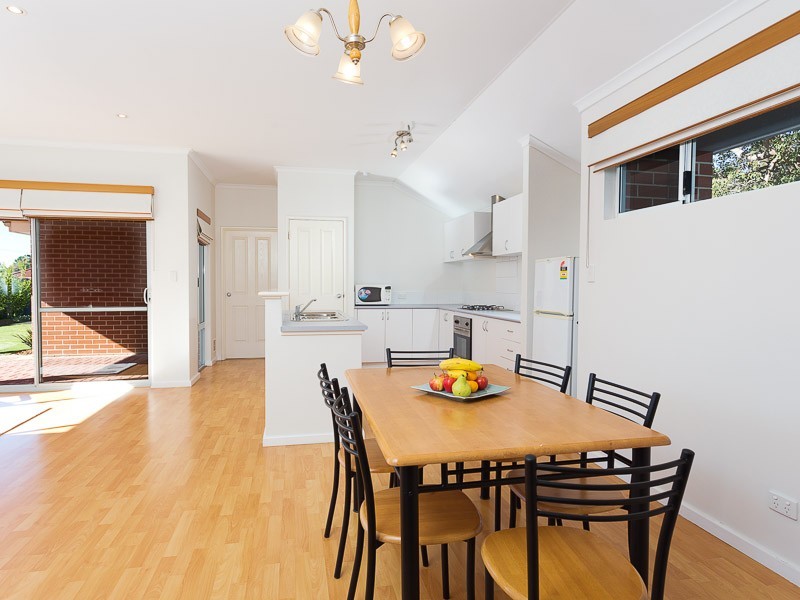 14 Ellis Road, Kardinya WA 6163