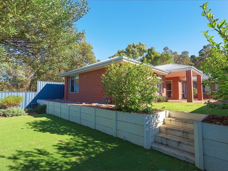 14 Ellis Road, Kardinya WA 6163