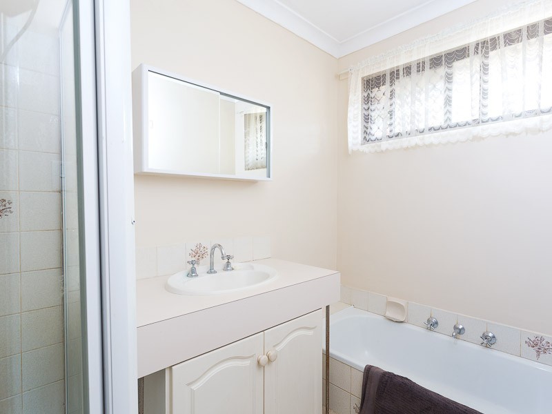 4 Pardoo Rise, Yangebup WA 6164