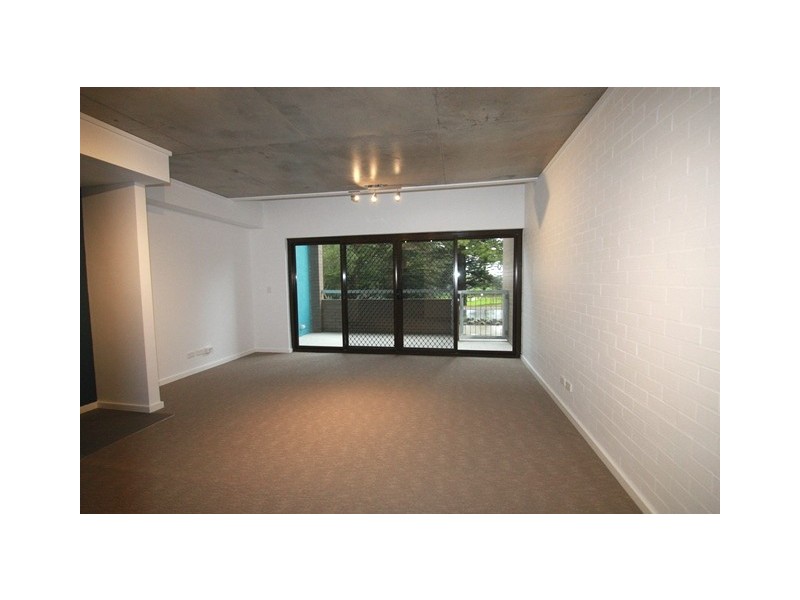 8/71 Breaksea Drive, North Coogee WA 6163