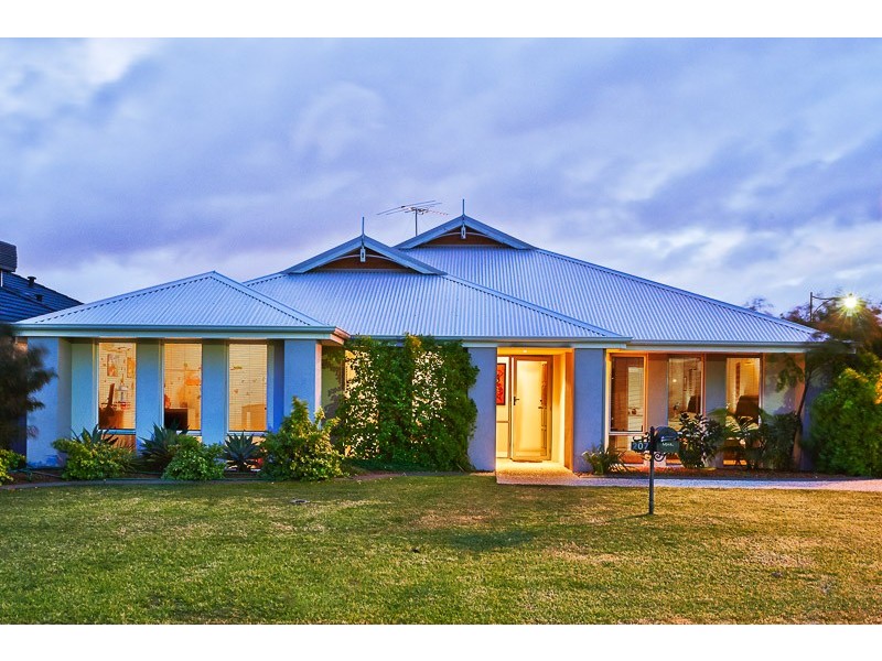 207 Gaebler Road, Aubin Grove WA 6164