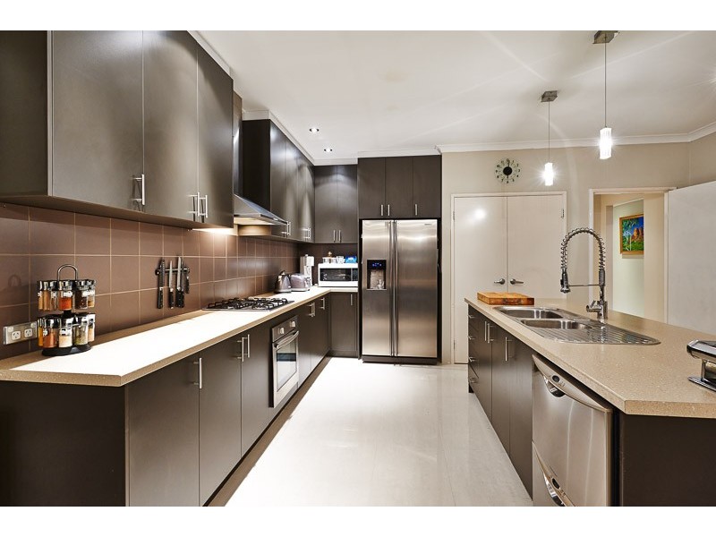 207 Gaebler Road, Aubin Grove WA 6164