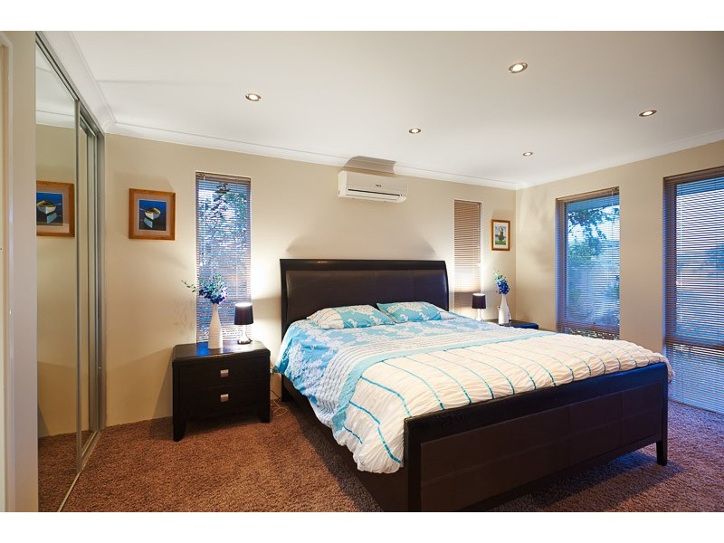 207 Gaebler Road, Aubin Grove WA 6164