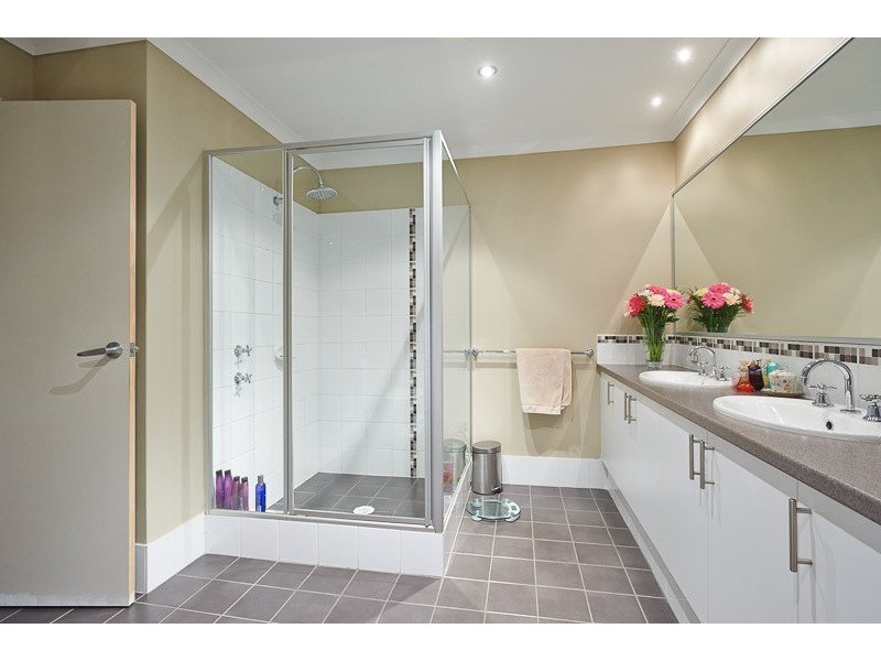 207 Gaebler Road, Aubin Grove WA 6164