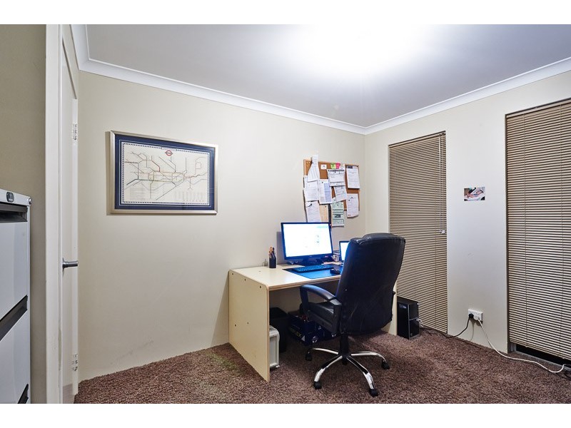 207 Gaebler Road, Aubin Grove WA 6164