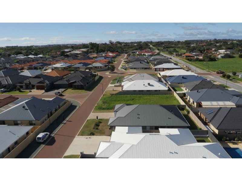 45 Riverina Parade, Munster WA 6166