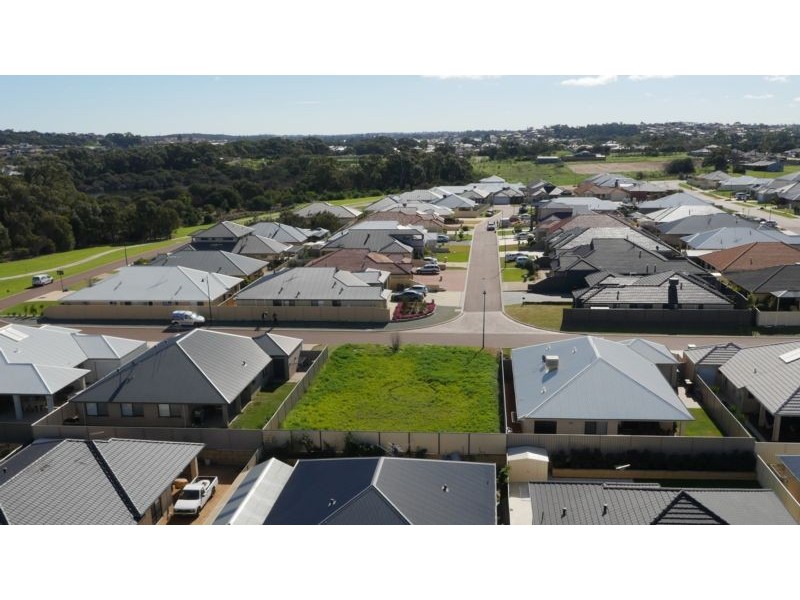 45 Riverina Parade, Munster WA 6166