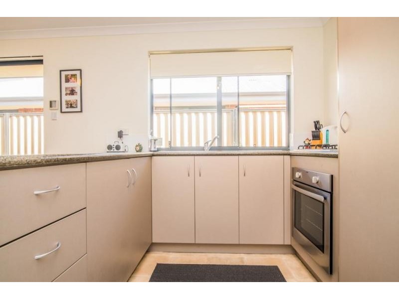 31 Camden Boulevard, Aubin Grove WA 6164