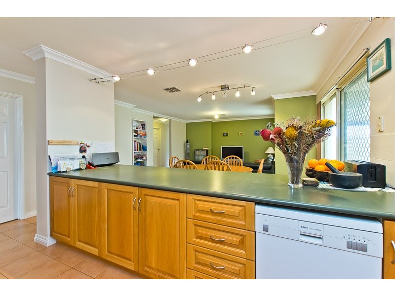 5 Belladonna Drive, Yangebup WA 6164