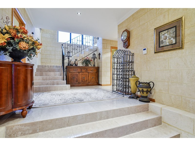 26A Geordie Court, Coogee WA 6166
